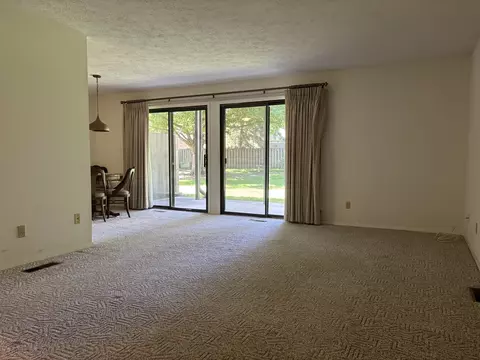 19 Brandywine Ct #19, Bloomington, IL 61704 photo 3
