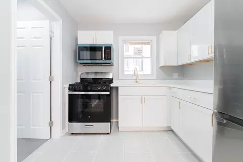 Kitchen - Undisclosed, Harvey, IL 60426 photo 2 of 3