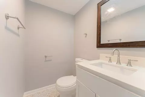 Bath - Undisclosed, Harvey, IL 60426 photo 1 of 2
