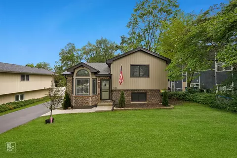 522 E Red Oak Ave, Bensenville, IL 60106