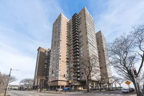 6301 N Sheridan Rd #17F, Chicago, IL 60660