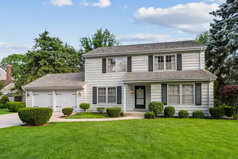 716 Gregford Rd, Burr Ridge, IL 60527
