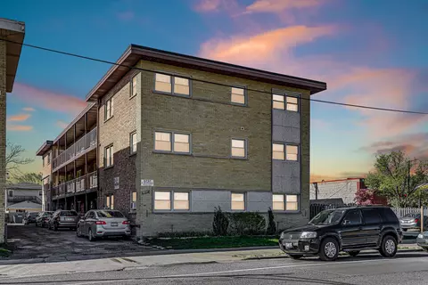 6737 W Irving Park Rd #1A, Chicago, IL 60634