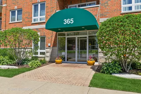 365 Graceland Ave #604A, Des Plaines, IL 60016