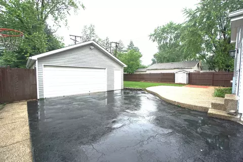 3201 Wilke Rd, Rolling Meadows, IL 60008 photo 30