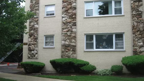 6285 N Northwest Hwy #204, Chicago, IL 60631