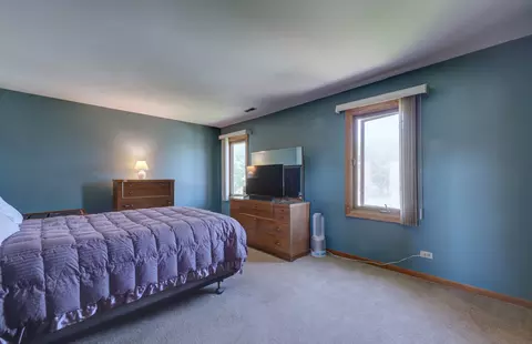 869 Kent Cir, Bartlett, IL 60103 photo 21