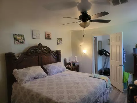 Bedroom - 22940 Lahon Rd, Steger, IL 60475 photo 2 of 5