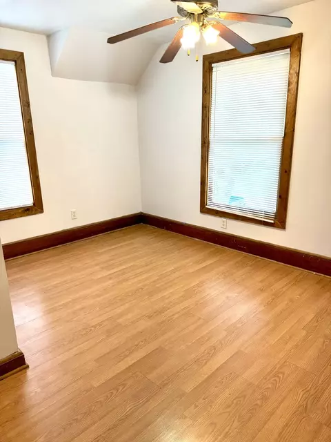 Bedroom - 307 E High St, Sycamore, IL 60178 photo 4 of 5