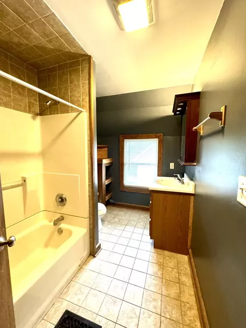 Bath - 307 E High St, Sycamore, IL 60178 photo 1 of 2