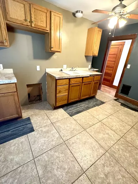 Kitchen - 307 E High St, Sycamore, IL 60178 photo 2 of 3