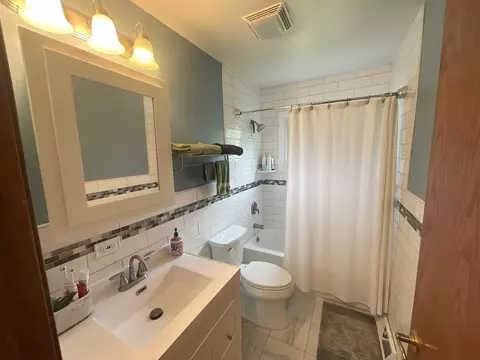 11 N717 Win Haven Dr, Elgin, IL 60123 photo 7