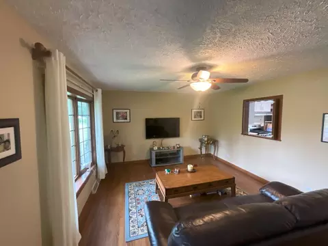 11 N717 Win Haven Dr, Elgin, IL 60123 photo 2