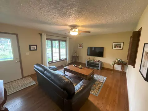 11 N717 Win Haven Dr, Elgin, IL 60123 photo 3