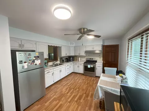 11 N717 Win Haven Dr, Elgin, IL 60123 photo 5