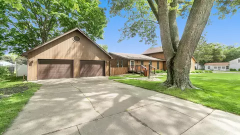 335 E 3rd St, Byron, IL 61010 photo 41