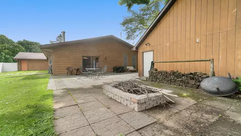 335 E 3rd St, Byron, IL 61010 photo 38