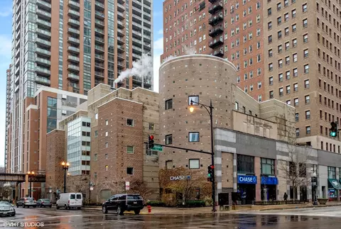 40 E 9th St #1517, Chicago, IL 60605