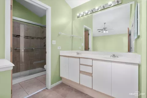 1308 Newcastle Ln, Bartlett, IL 60103 photo 18