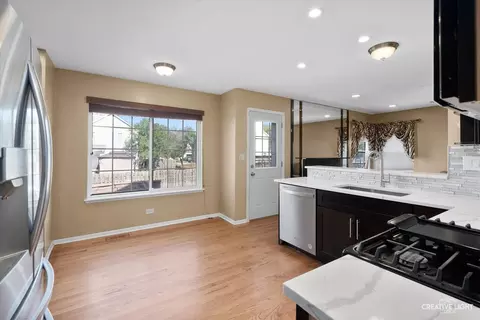 1308 Newcastle Ln, Bartlett, IL 60103 photo 11