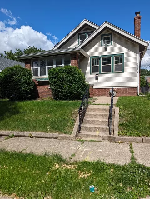 1110 18th St, Rockford, IL 61104