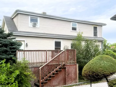 8515 S 78th Ave, Bridgeview, IL 60455