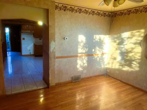 8515 S 78th Ave, Bridgeview, IL 60455 photo 7