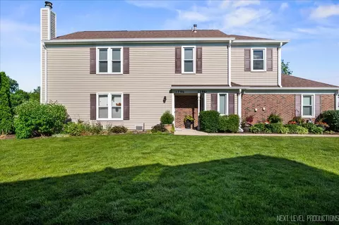 1796 Vermont Dr #A, Elk Grove Village, IL 60007