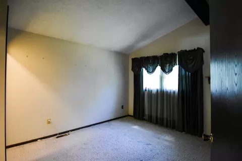 522 Kennedy Dr, Cullom, IL 60929 photo 13