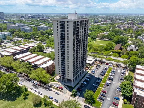 3001 S Michigan Ave #2306, Chicago, IL 60616
