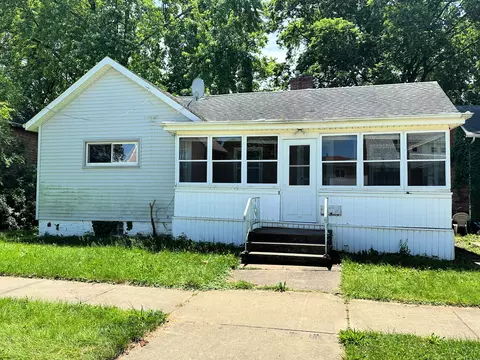 703 E Kent St, Streator, IL 61364