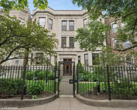 4011 N Kenmore Ave #303, Chicago, IL 60613