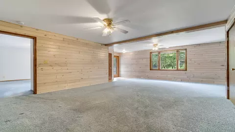 1152 E Helle Rd, Oregon, IL 61061 photo 4