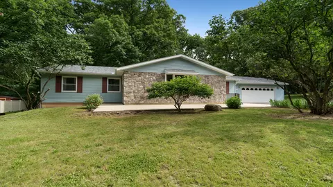 1152 E Helle Rd, Oregon, IL 61061