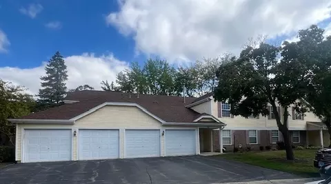 761 Candleridge Ct #B1, Bartlett, IL 60103