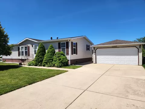 23042 S Cog Hill Dr, Frankfort, IL 60423