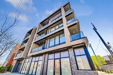 2423 W Fullerton Ave #4C, Chicago, IL 60647