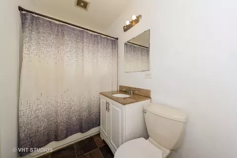 Bath - 307 E 50th St #307C, Chicago, IL 60615 photo 1 of 1
