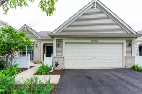 20955 W Blossom Ln, Plainfield, IL 60544
