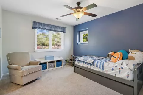 450 Dara James Rd, Des Plaines, IL 60016 photo 29