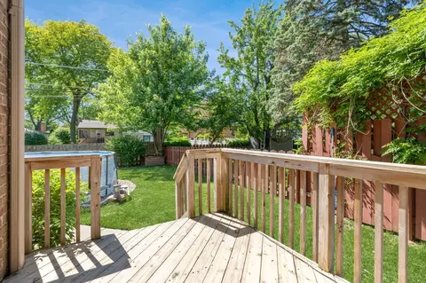 450 Dara James Rd, Des Plaines, IL 60016 photo 36