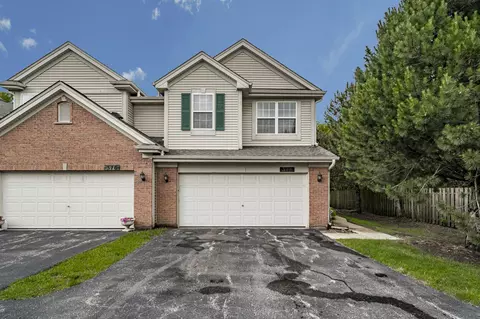 378 Evergreen Cir #378, Glendale Heights, IL 60139