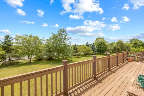 Exterior - 617 Erin Dr, Elgin, IL 60124 photo 4 of 7
