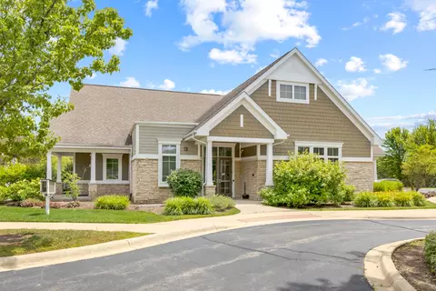Exterior - 617 Erin Dr, Elgin, IL 60124 photo 7 of 7