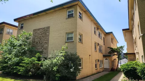 824 N Austin Blvd #3E, Oak Park, IL 60302