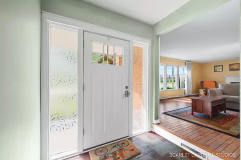 5 E Gartner Rd, Naperville, IL 60540 photo 11