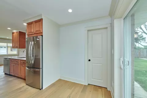 817 Valley Stream Dr #B, Wheeling, IL 60090 photo 24