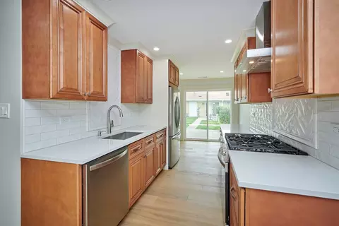 817 Valley Stream Dr #B, Wheeling, IL 60090 photo 19