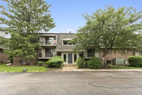 134 E Bailey Rd #K, Naperville, IL 60565