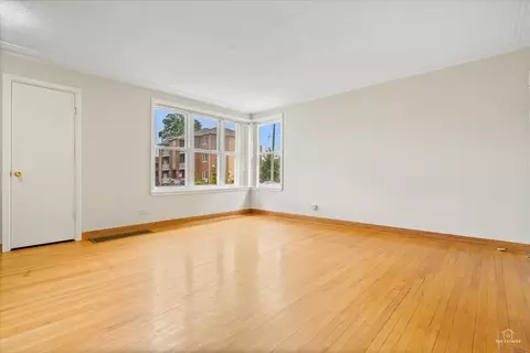 374 Alles St, Des Plaines, IL 60016 photo 6